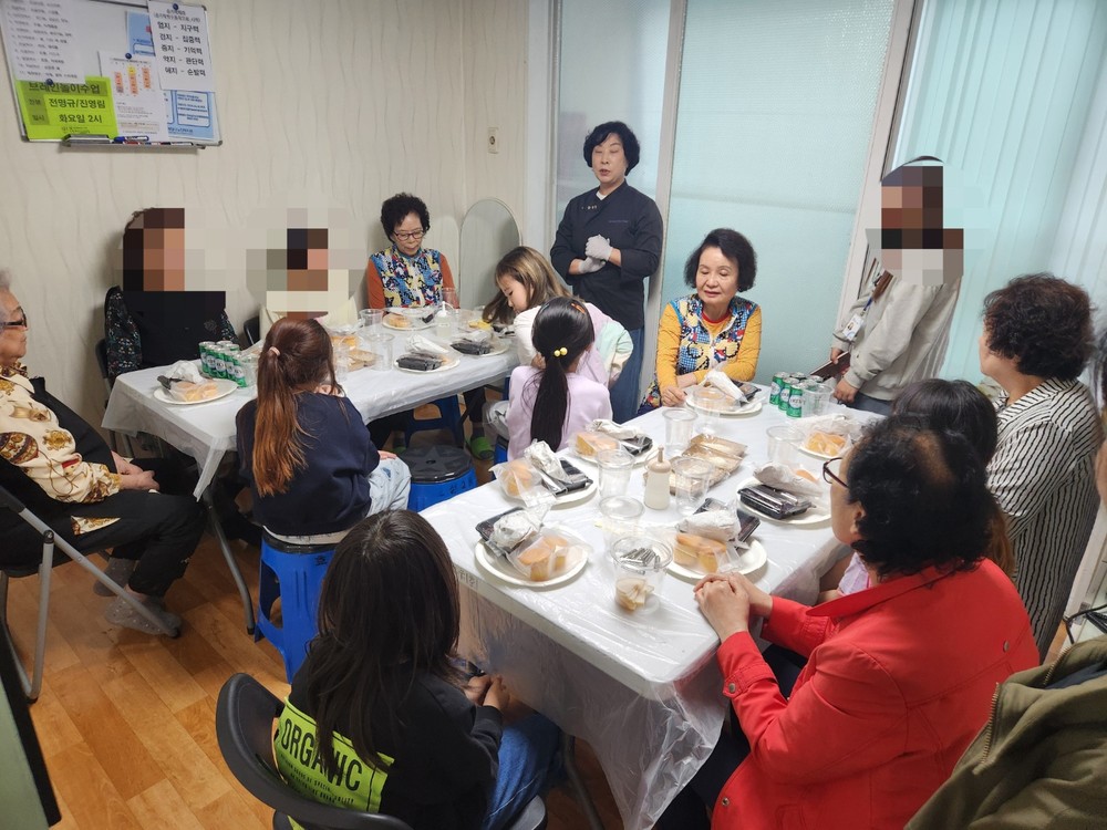 세대 공감 쿠킹클래스 성황리에 마무리