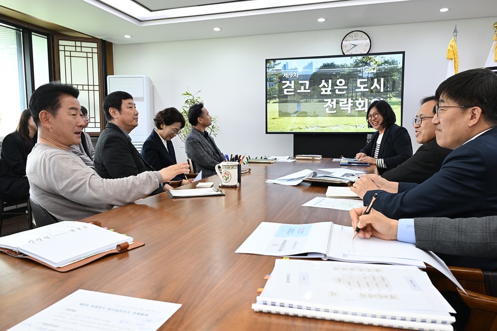 의정부시, 제9차 걷고 싶은 도시 전략회의 개최…간판보단 꽃이 아름답다