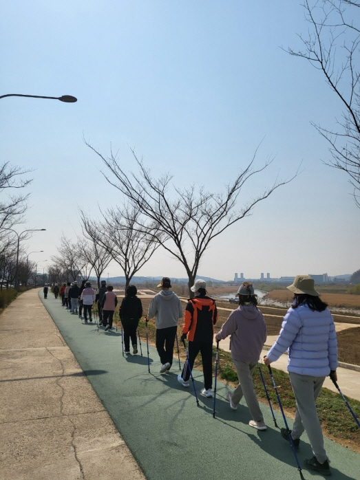 파주보건소, 2025년 북유럽형 걷기(노르딕워킹) 참여자 모집