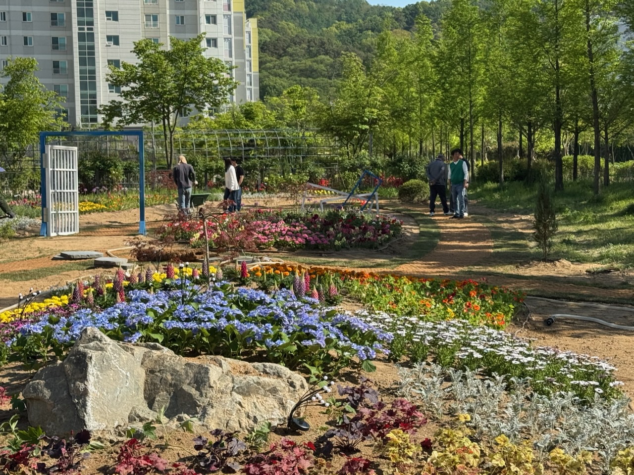 엄만 내가 왜 좋아? 그냥…