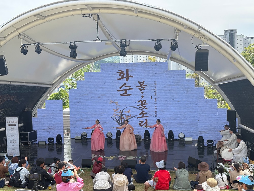 화순군문화관광재단, 맛과 흥이 함께한 ‘와글와글 밤시장Ⅱ’, 지역 명창들과 함께한 ‘화순 봄;꽃소리’ 성료