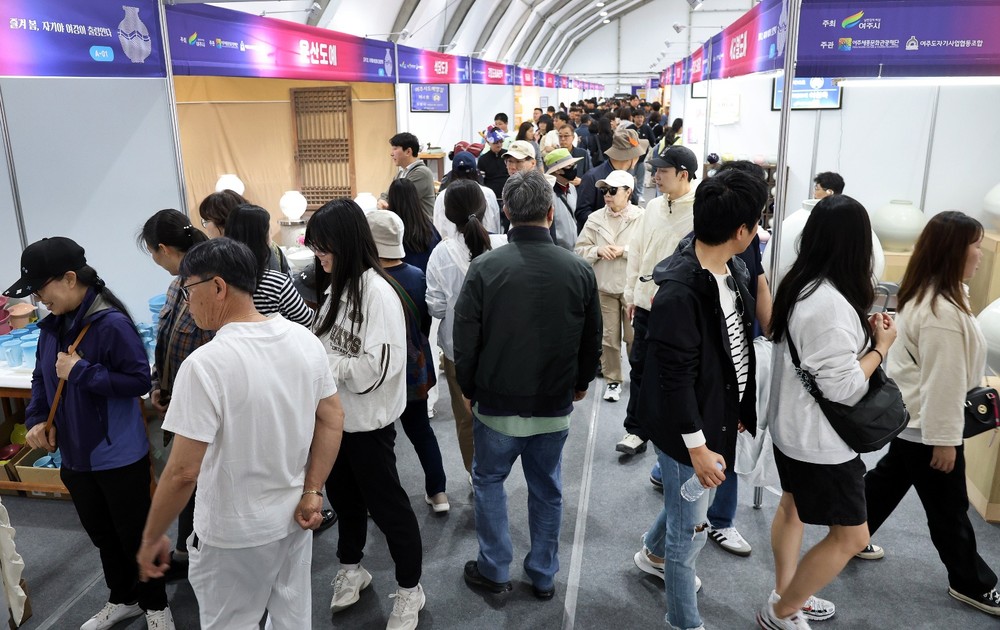 도자기 ‘완판’ 행렬! 제37회 여주도자기축제, 78만 인파 몰리며 지역경제 들썩