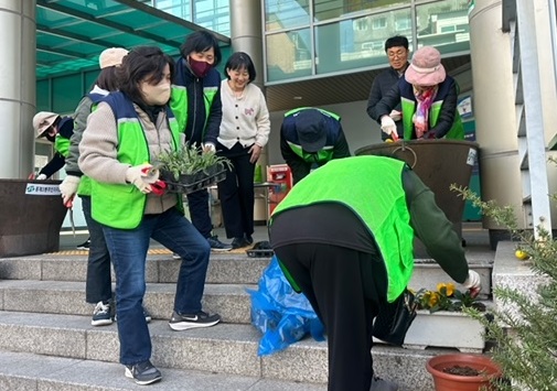 서대문구 홍제3동, 마을 곳곳 꽃 심어 아름다운 풍경 조성