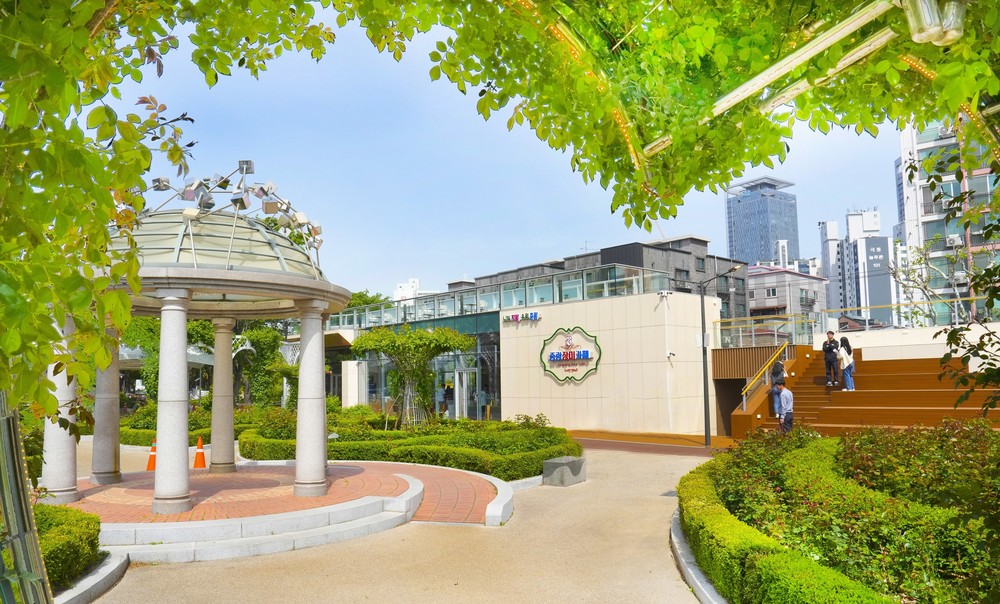 장미와 중랑천을 품은 전망카페, ‘중랑장미카페’ 개관