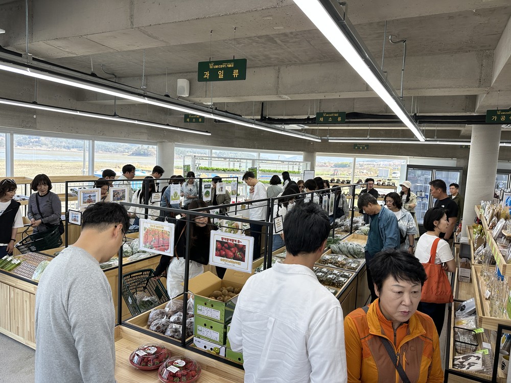 남해 로컬푸드 직매장 인기행진…더 탄력 붙인다!