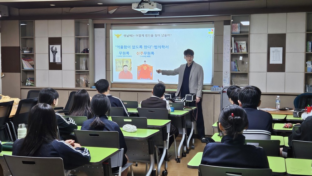강서구진로교육지원센터, 대저중학교에서 ‘상상스케치–수사반장’ 프로그램 운영