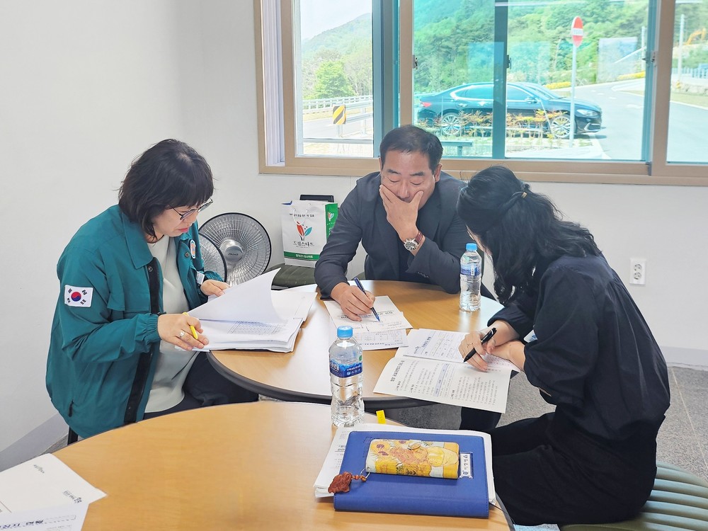 백삼종 함양군 부군수, 공설자연장지 조성 사업 현장 점검