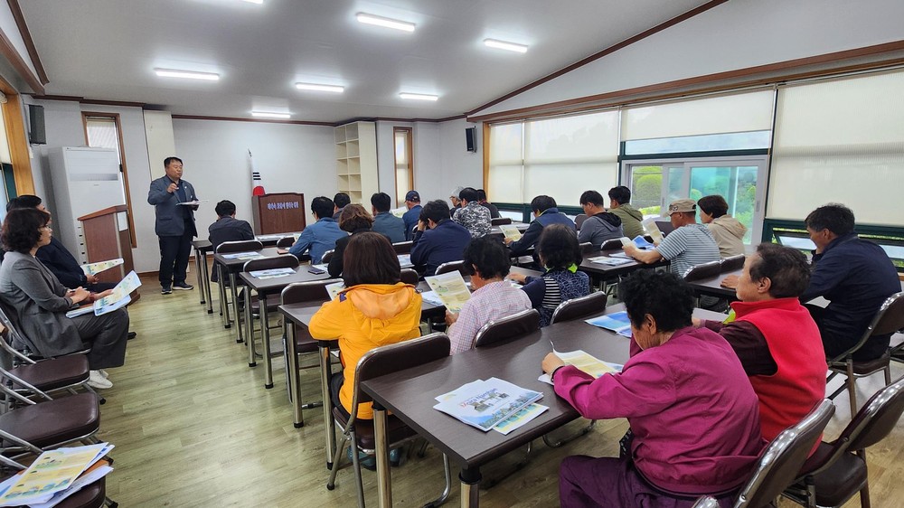“오시다 남해, 모이라 남해”… 남해군 로컬브랜딩 공모 선정 주민설명회 개최