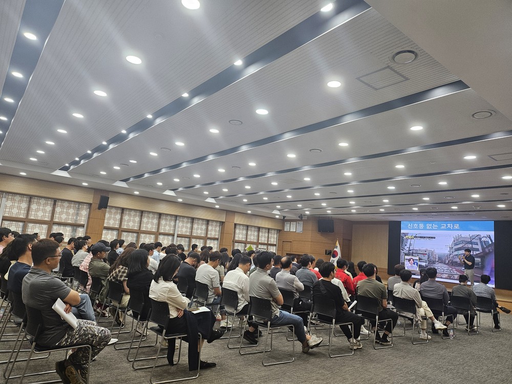 경산시, 공용차량 운전자 안전운전 교육 실시