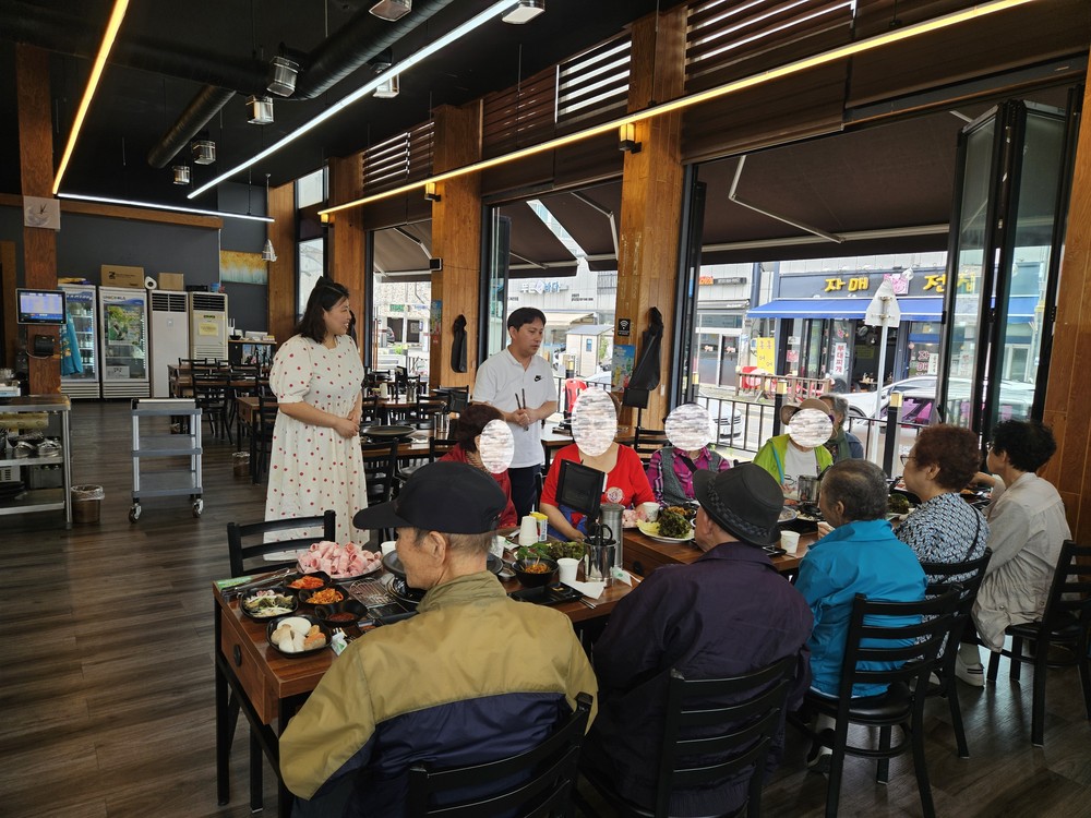 송내동, 봉사하는 착한식당 ‘눈꽃냉삼 미성집’ 삼겹살 정식 대접
