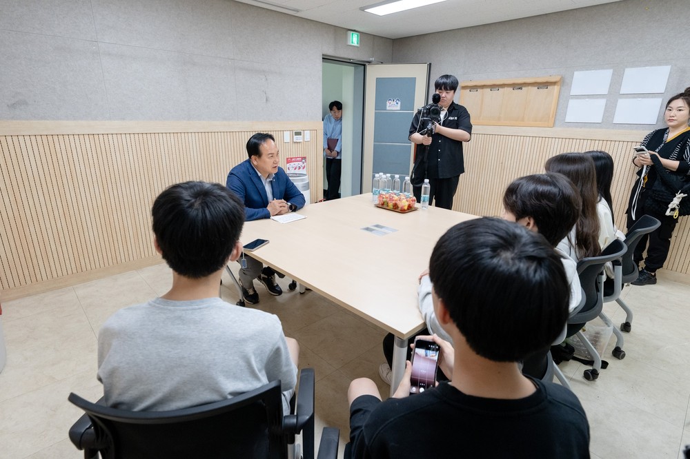 오산시, 청소년기자단과 함께하는 ‘시장 인터뷰’ 진행