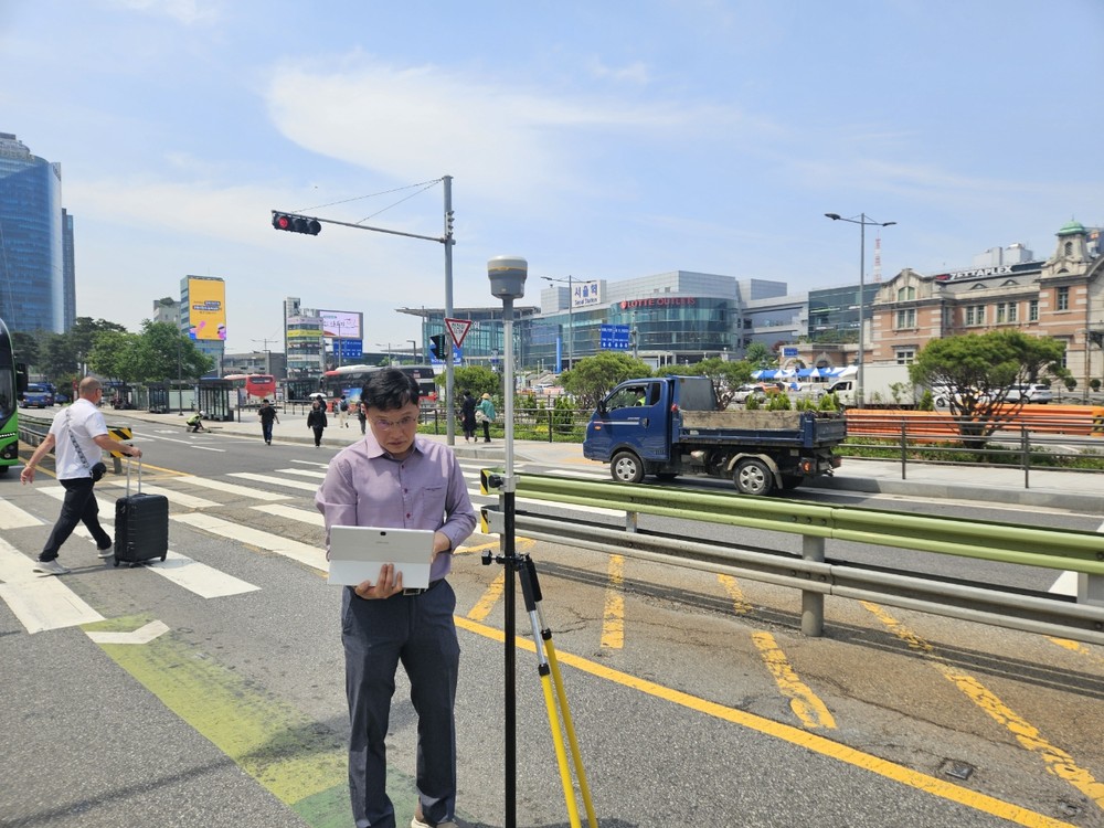 서울중구, GNSS 활용, 도로 지표면 높낮이 변화 주기적 측정