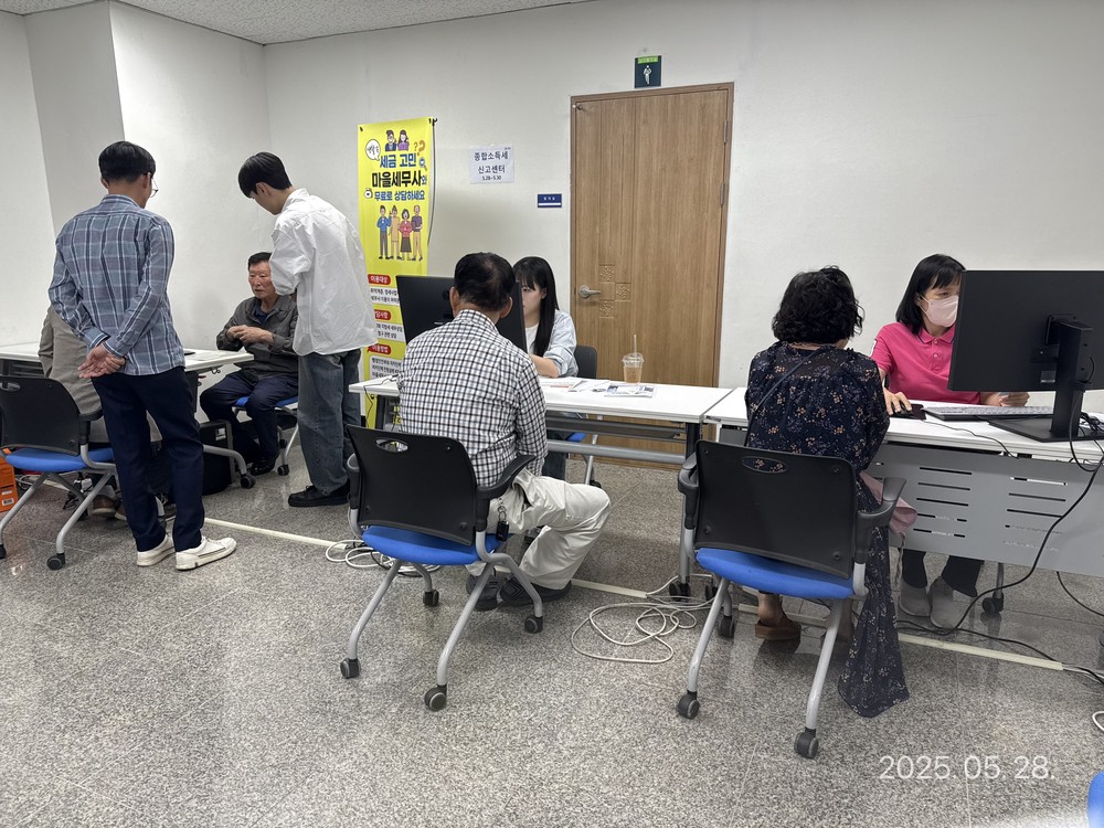 찾아가는 영암군 지방소득세 신고창구에 군민 성황