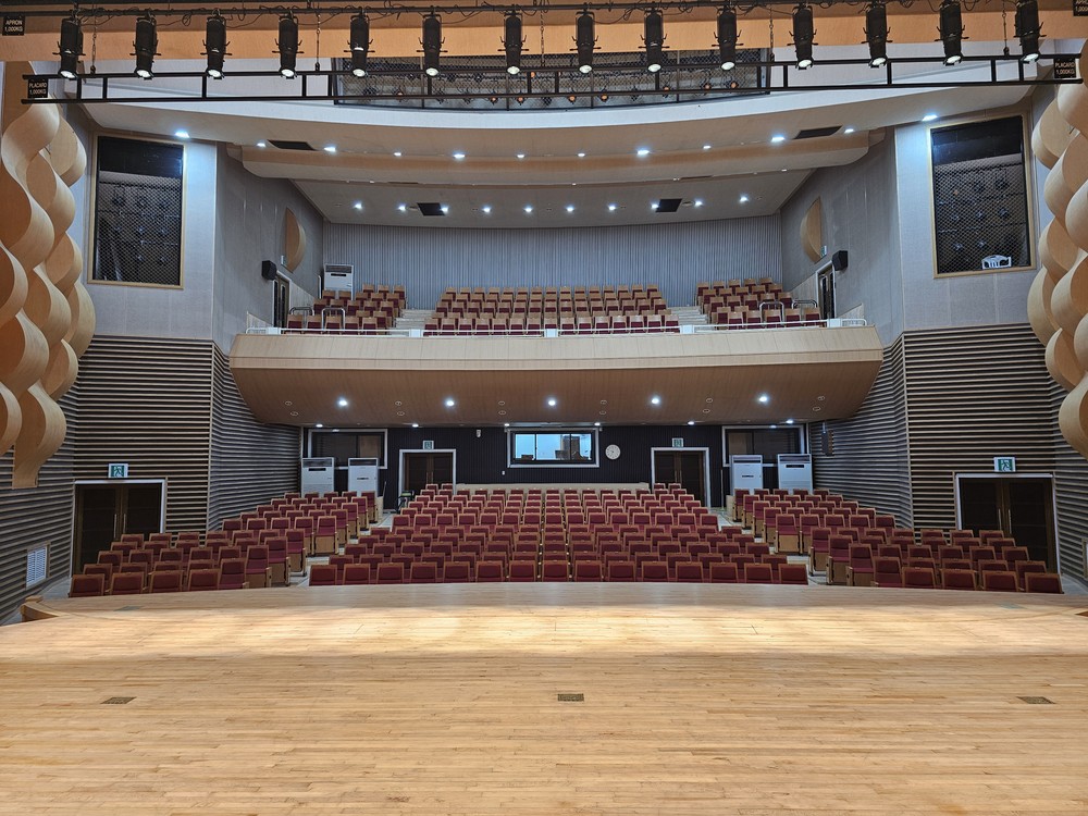평창문화예술회관, 리모델링 마치고 새롭게 문 열어