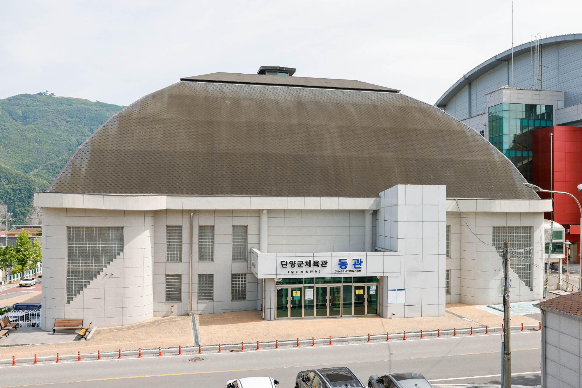 단양군, 군비 부담 없이 노후 체육시설 정비 추진