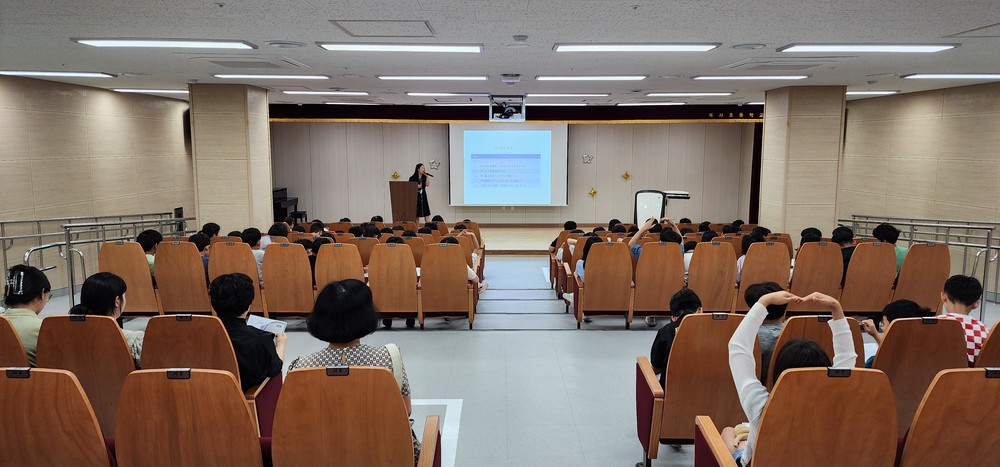 부천시, 복사초서 ‘찾아가는 인구교육’ 시작
미래사회 대응 기초 형성 기대...‘함께 그린 미래, 처음 만나는 인구 이야기’