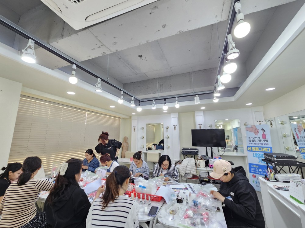 목포시가족센터, 결혼이민자 대상‘네일아트 교육 프로그램’성료
