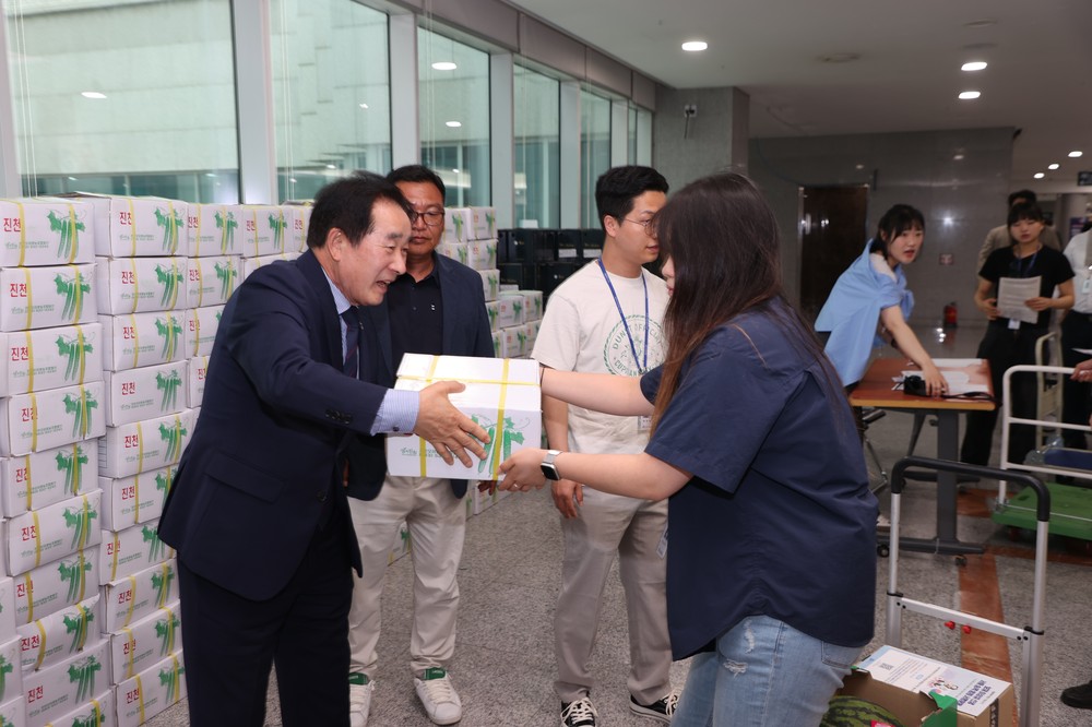 진천군, 국회서‘생거진천 농특산물’ 알리기 나서
