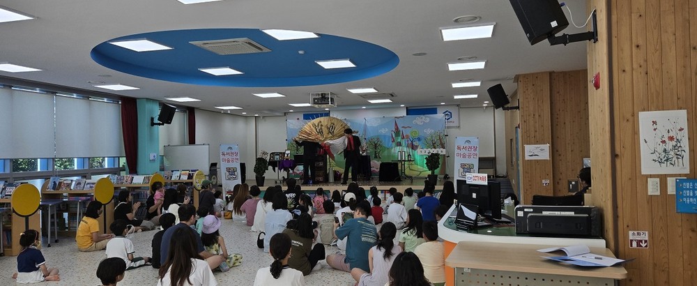 장흥군, 책과 함께하는 하루 ‘2025 도서관 한마당’ 개최