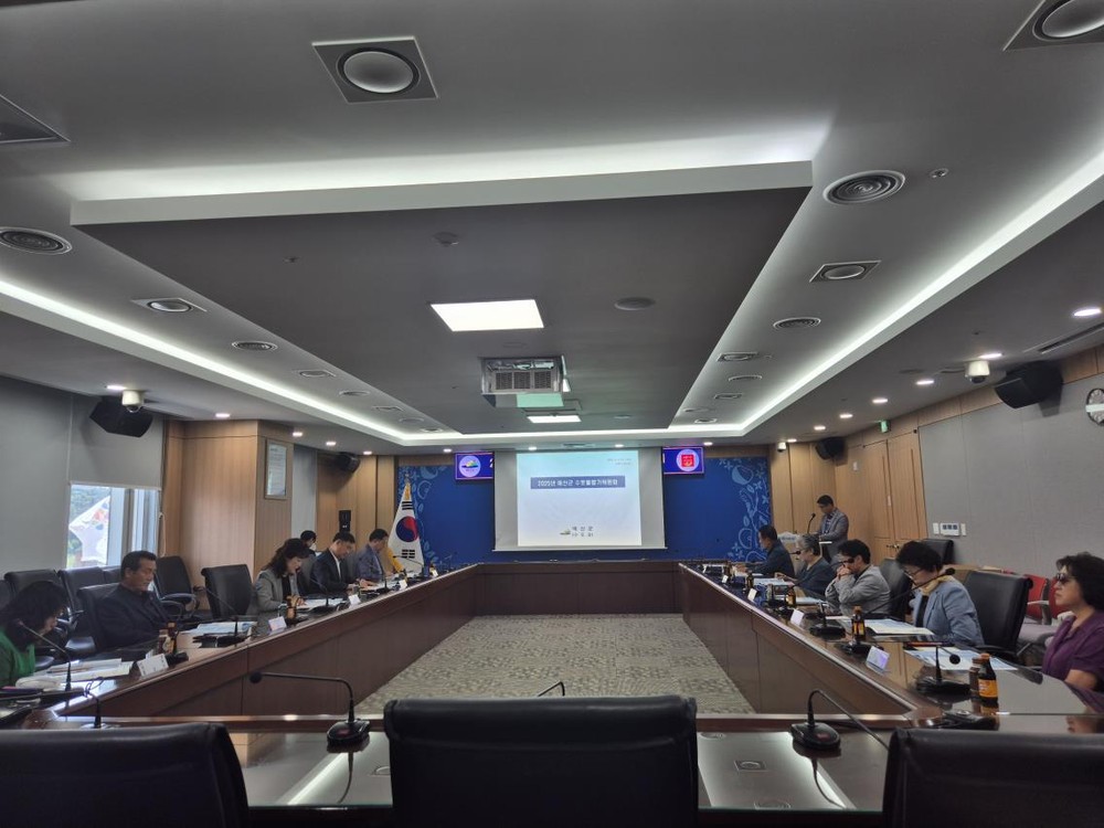 예산군, 2025년 수돗물 평가위원회 개최
맑고 깨끗한 수돗물 공급 위한 자문과 소통의 자리 마련