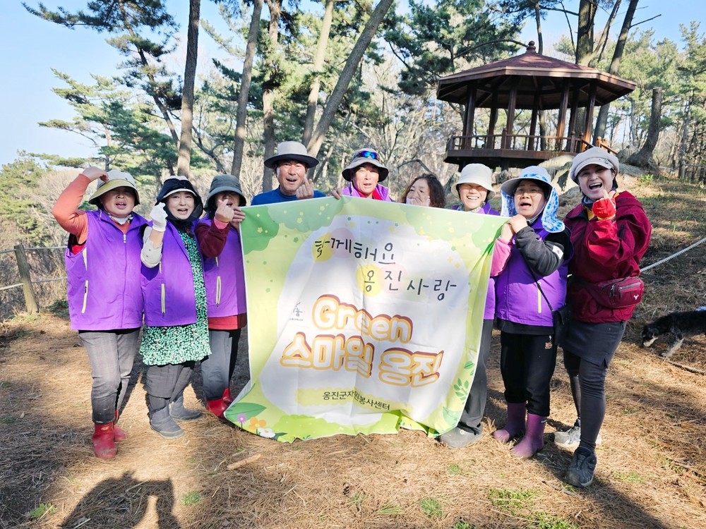 불법 쓰레기 OUT! 꽃길 IN! 옹진군자원봉사단, ‘Green 스마일 옹진’으로 지역환경개선 앞장