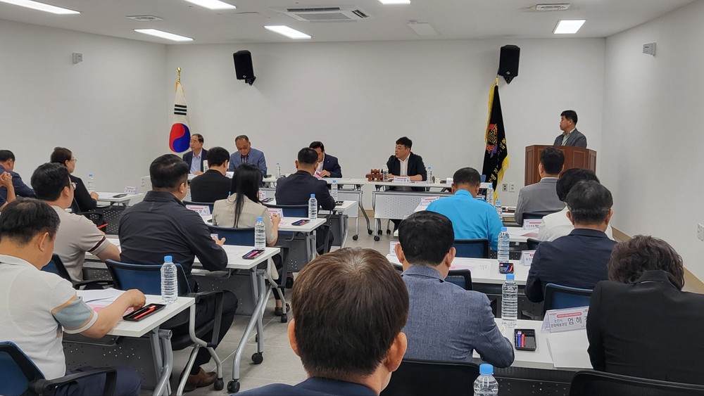 2025 강경젓갈축제, 10월 23일 개막 확정…
‘젓갈과 고구마의 어우렁더우렁’지역상생축제 열린다
- 강경젓갈과 상월고구마의 특별한 만남…가을 미식·화합의 장 기대 -