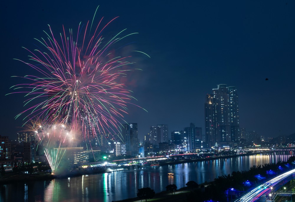'쉴 틈 없는 즐거움' 2025 태화강마두희축제 성료