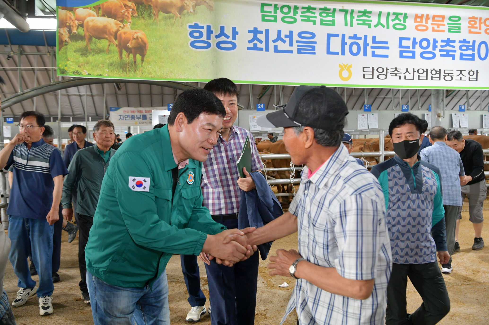 정철원 담양군수, 축산농가 애로사항 청취를 위해 가축시장 현장 방문