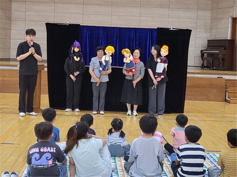 장흥군, 찾아가는 아동학대 예방 인형극 열어