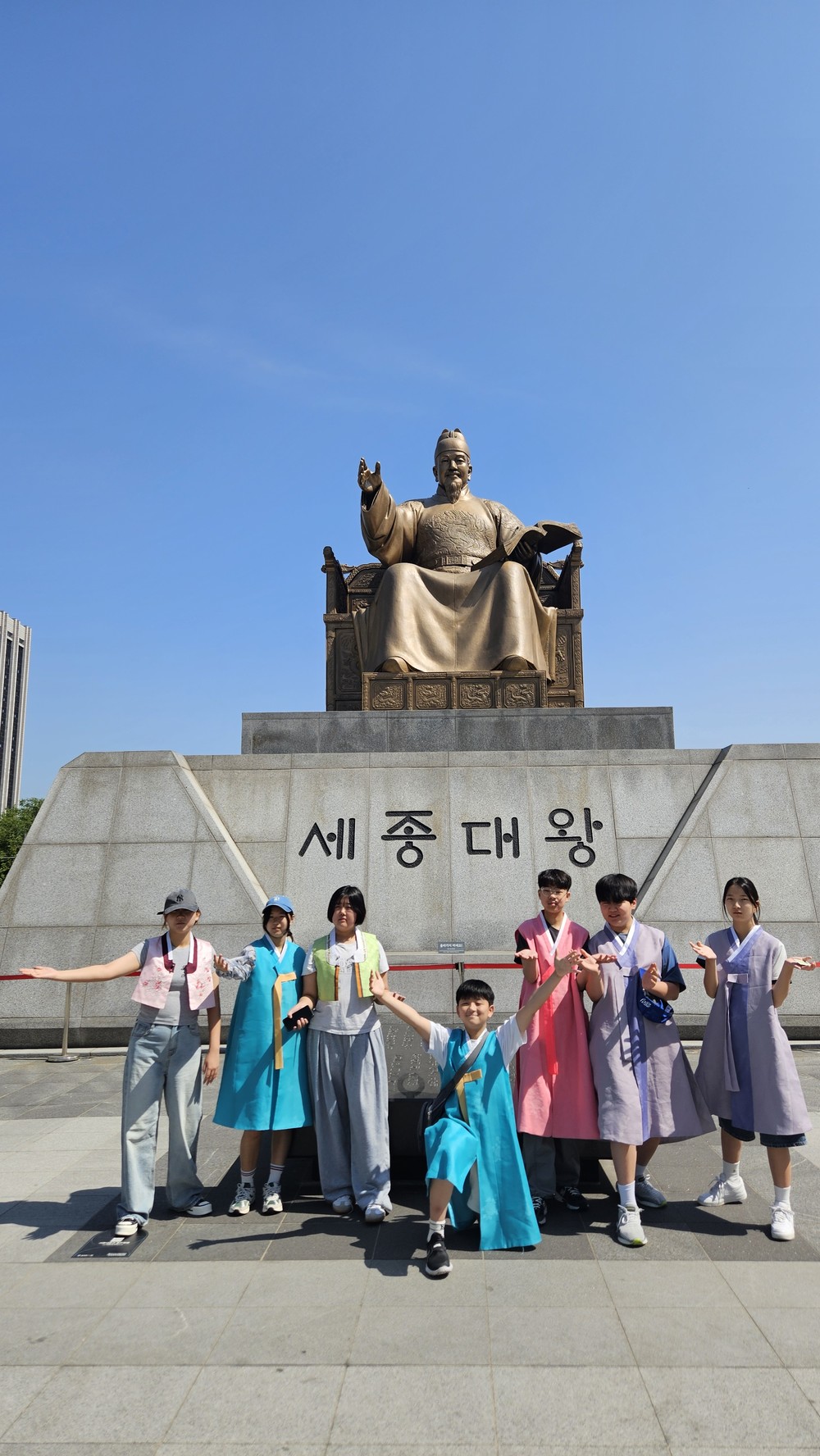 학생이 주도하고, 선생님이 함께 걷는 배움의 여정