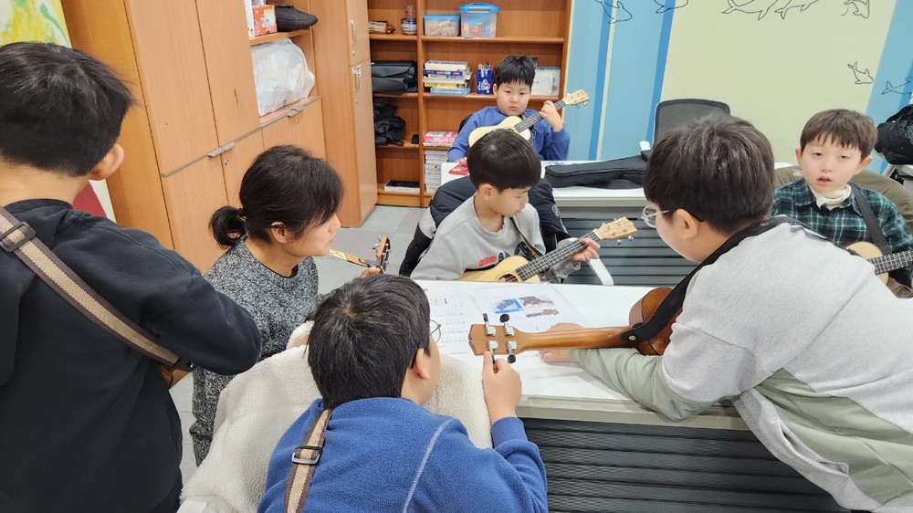 일과 가정 양립을 위한 여름방학 초등학생 저학년 종일 돌봄 교실 참가자 모집