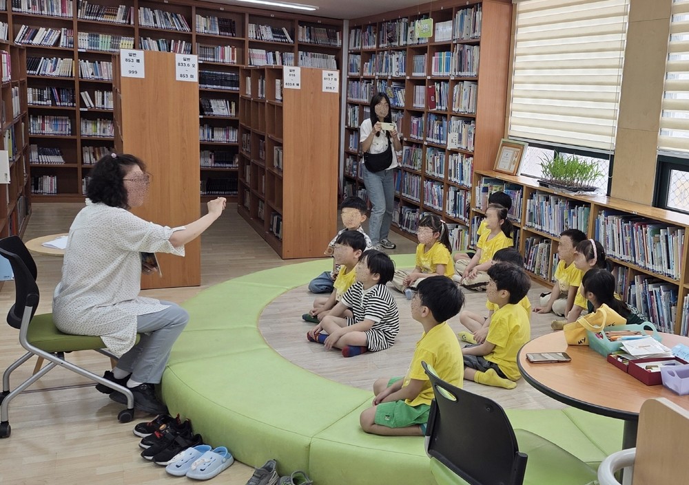 수원시 장안구 조원1동 새마을문고, 그림책 읽어주는 도서관 운영