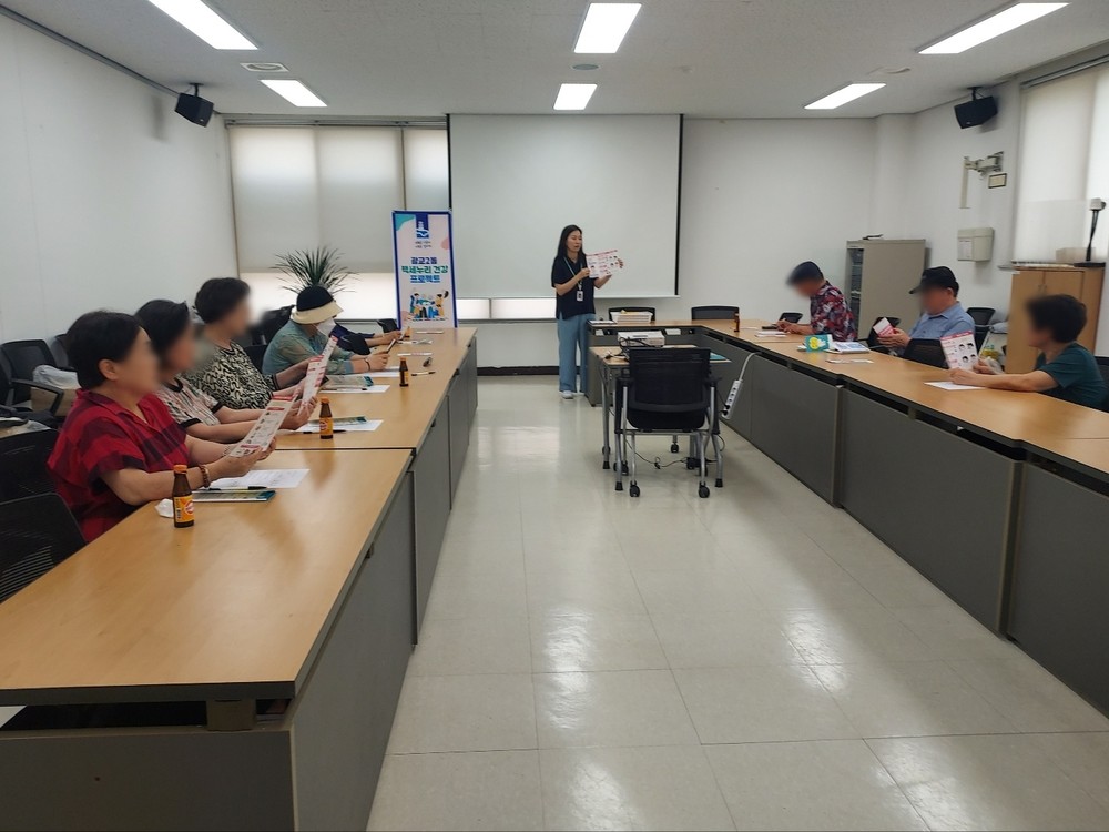 수원시 영통구 광교2동, 독거노인 대상 백세누리 건강 프로젝트 4회차 추진