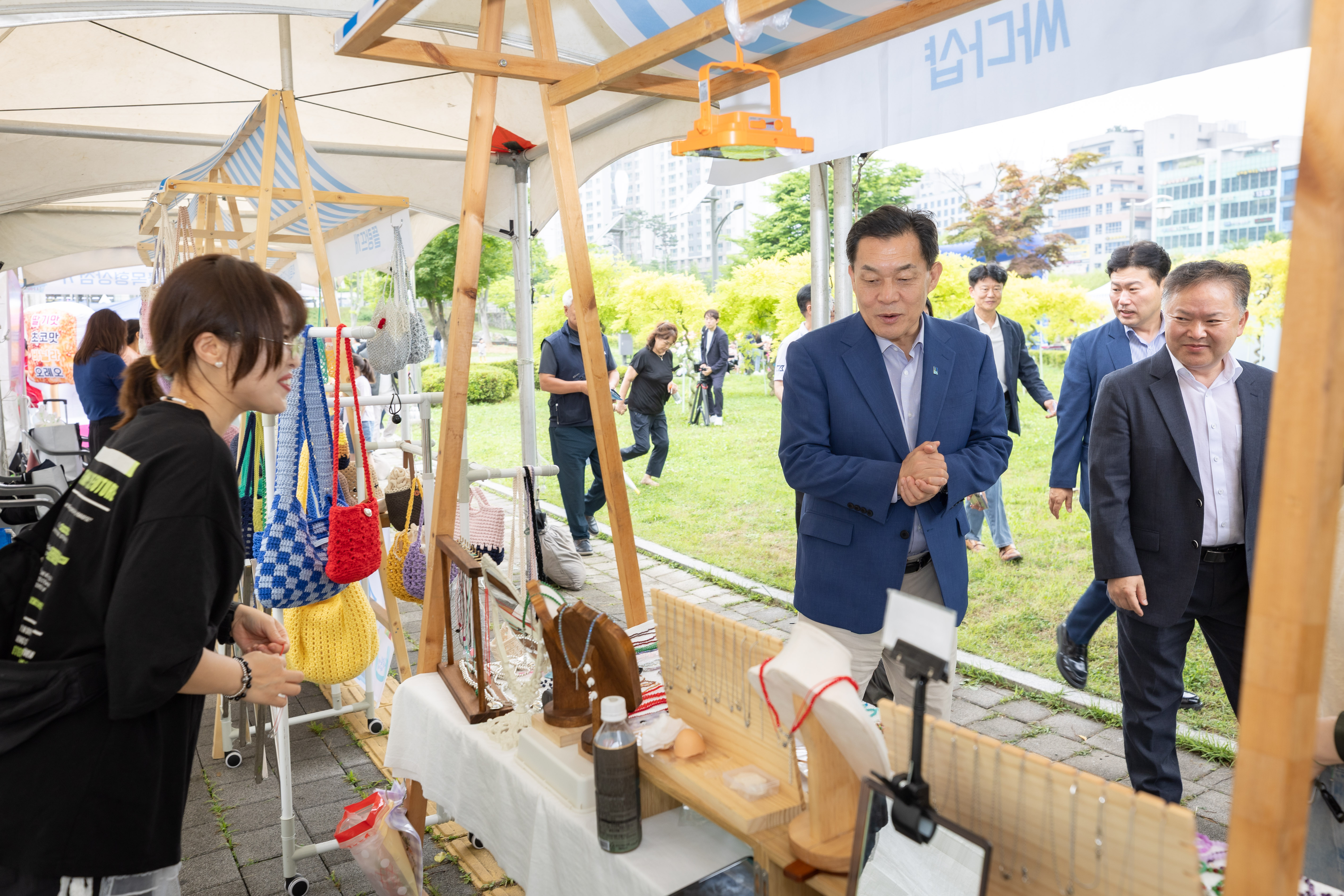 수원시, 새빛세일페스타와 연계해 지역 상권 이용 독려하는 ‘붐업 물가안정 캠페인’ 전개