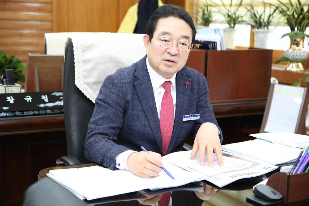 민선 8기 황규철 옥천군수, 취임 3주년! ‘행복드림 옥천’ 실현 중!