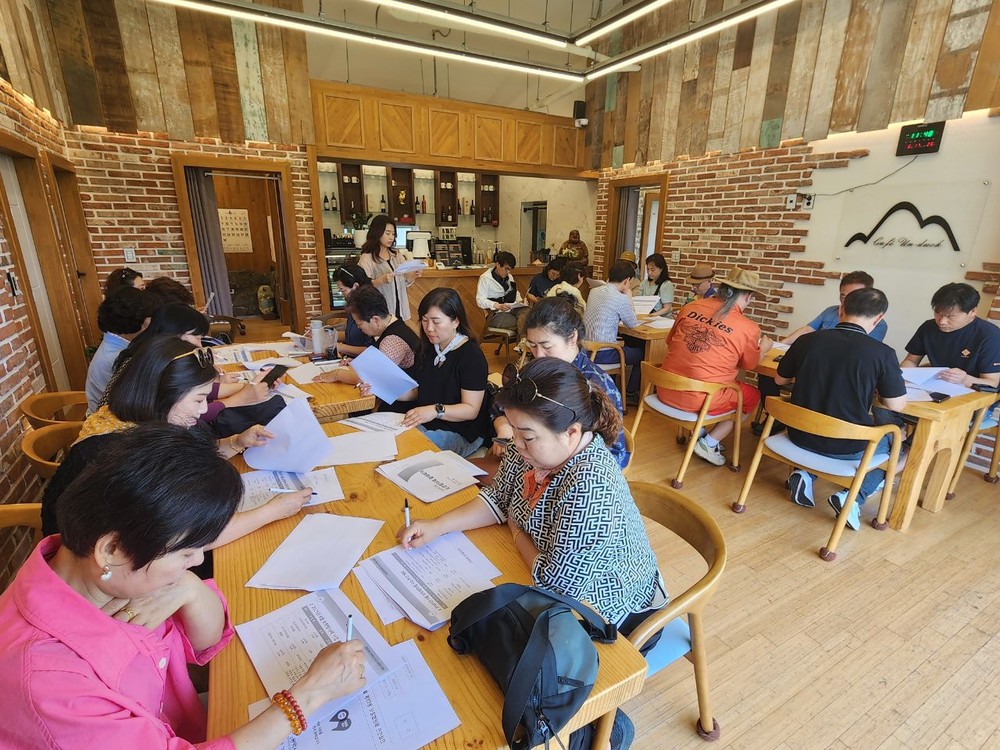 동양도서관, 아라마루 북카페와 함께 ‘가죽공예 특강’ 운영