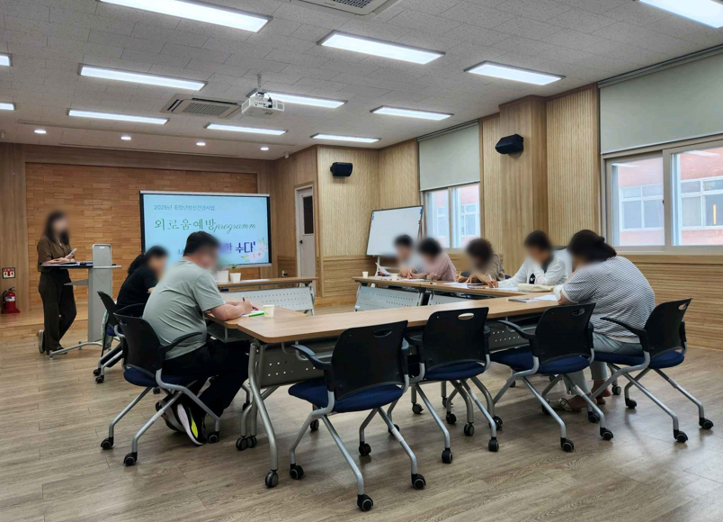 소셜다이닝‘달콤한 수다’운영…혼밥 대신 소통 한 끼로 중장년 외로움 해소 나서