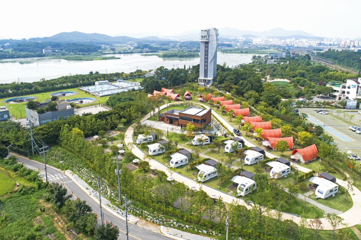 의왕 왕송호수캠핑장…휴가철 성수기 요금 부담 없애