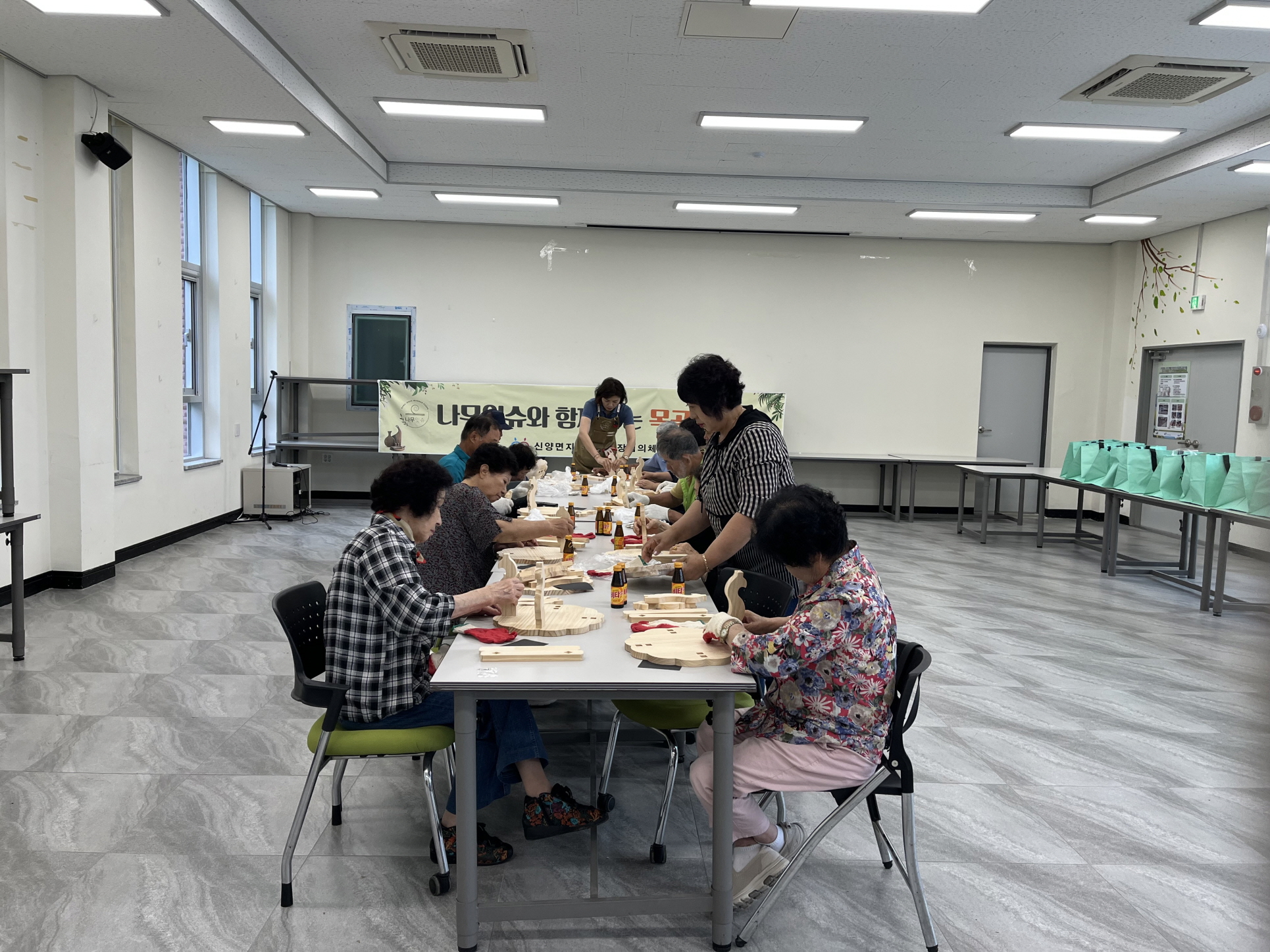 예산군 신양면, ‘따뜻한 동행, 나무잇슈와 함께하는 목공예 활동’ 성료