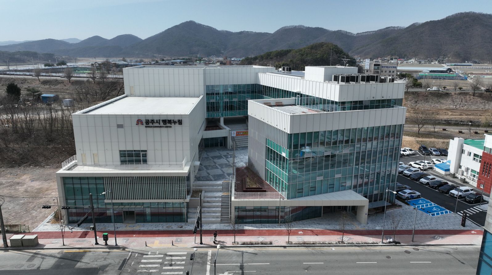 공주시 ‘행복누림’ 개관… 문화·교육·여가 한자리에서
