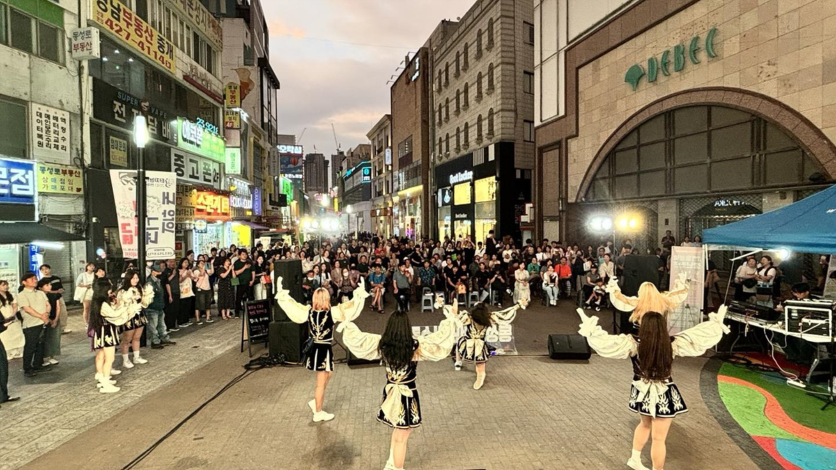 동성로, 대구·경북 대학생 버스킹으로 물들다!