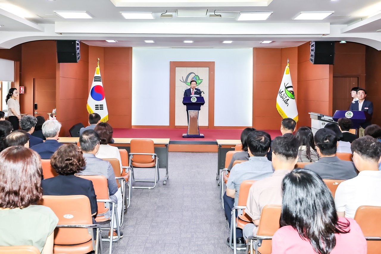 조근제 함안군수, 7월 정례조회 주재