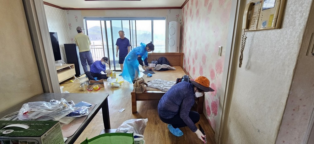 함안군, 통합사례관리 실전으로 ‘희망의 손길’ 전해‥ 고위험 아동 가구 주거개선사업 실시
