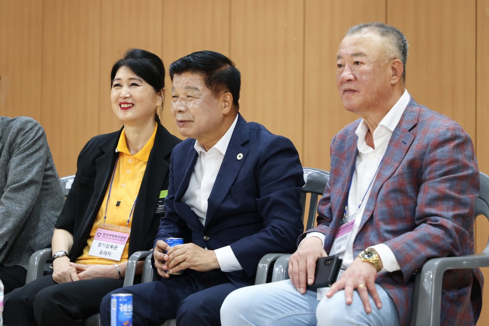 이상근 고성군수, 2025 현대캐피탈배 전국대학배구 고성대회 격려 방문