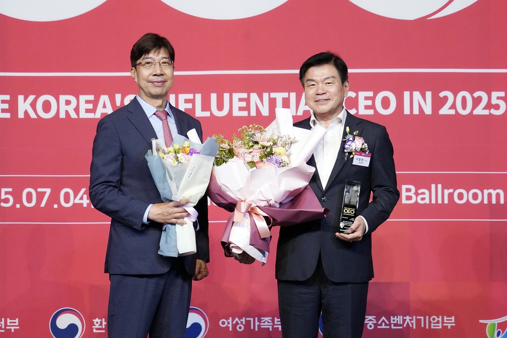 이필형 동대문구청장, ‘2025 한국의 영향력 있는 CEO’ 수상