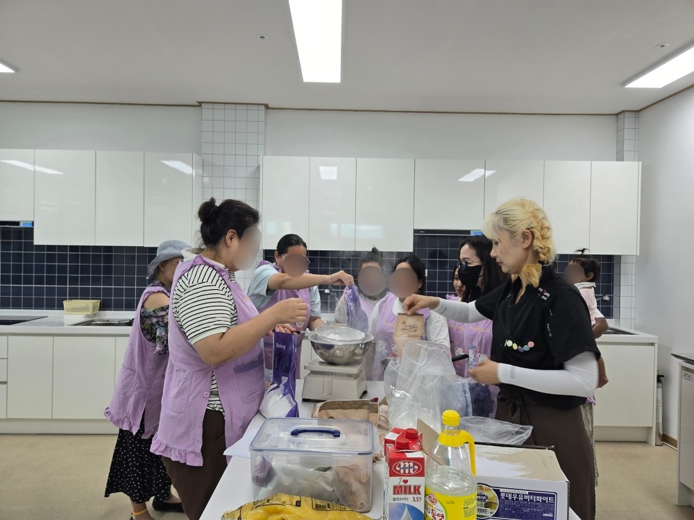 고성군가족센터, ‘결혼이민여성대상 – 쌀베이킹 기초 자격취득 과정 프로그램’ 운영