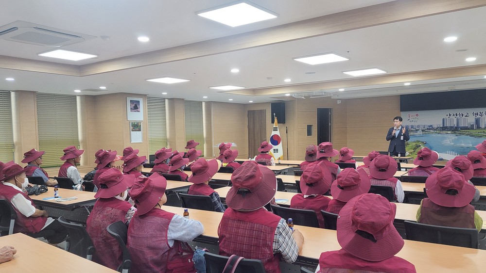 경산시 서부2동, 노인일자리 참여자 안전 교육 실시