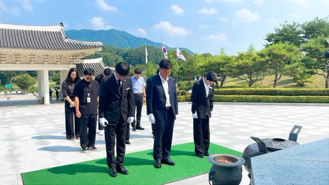 전주정보문화산업진흥원, 국립임실호국원 방문 현충탑 참배