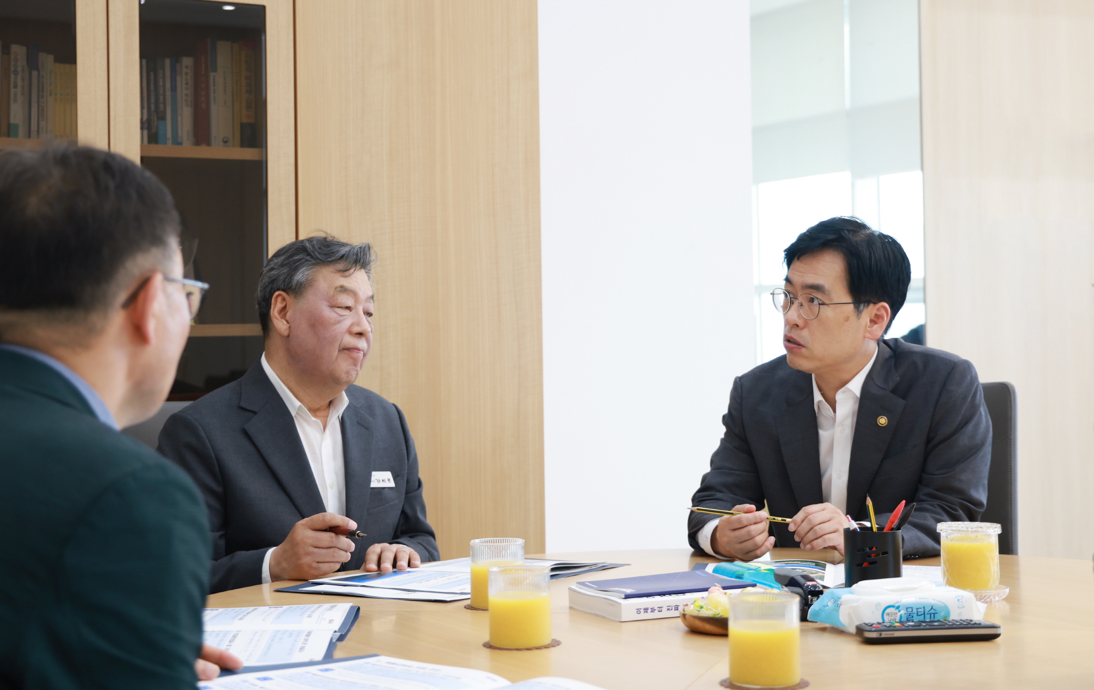 가세로 태안군수, 행안부 차관 만나 지역현안 해결방안 모색