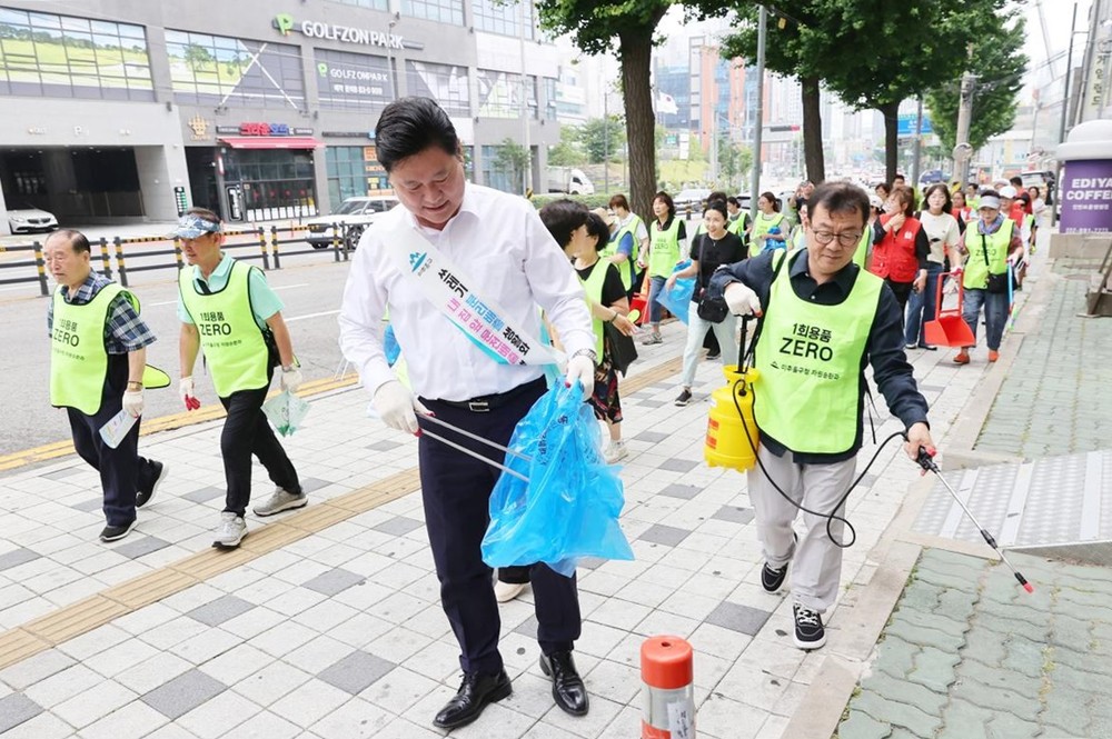 미추홀구, ‘7월 클린데이’ 성료…주민과 함께하는 깨끗한 도시 만들기